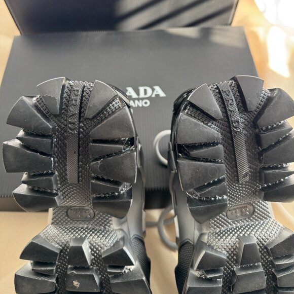Prada Cloudbust Thunder sneakers in Black/Silver, size 38.5 - Picture 12 of 16